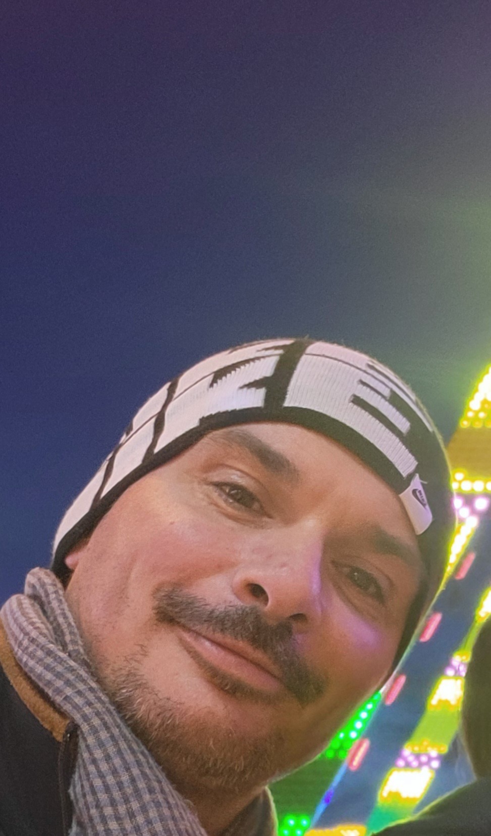 Profilo di Djillali, 42 anni, Scopamicizi a Barberino di Mugello