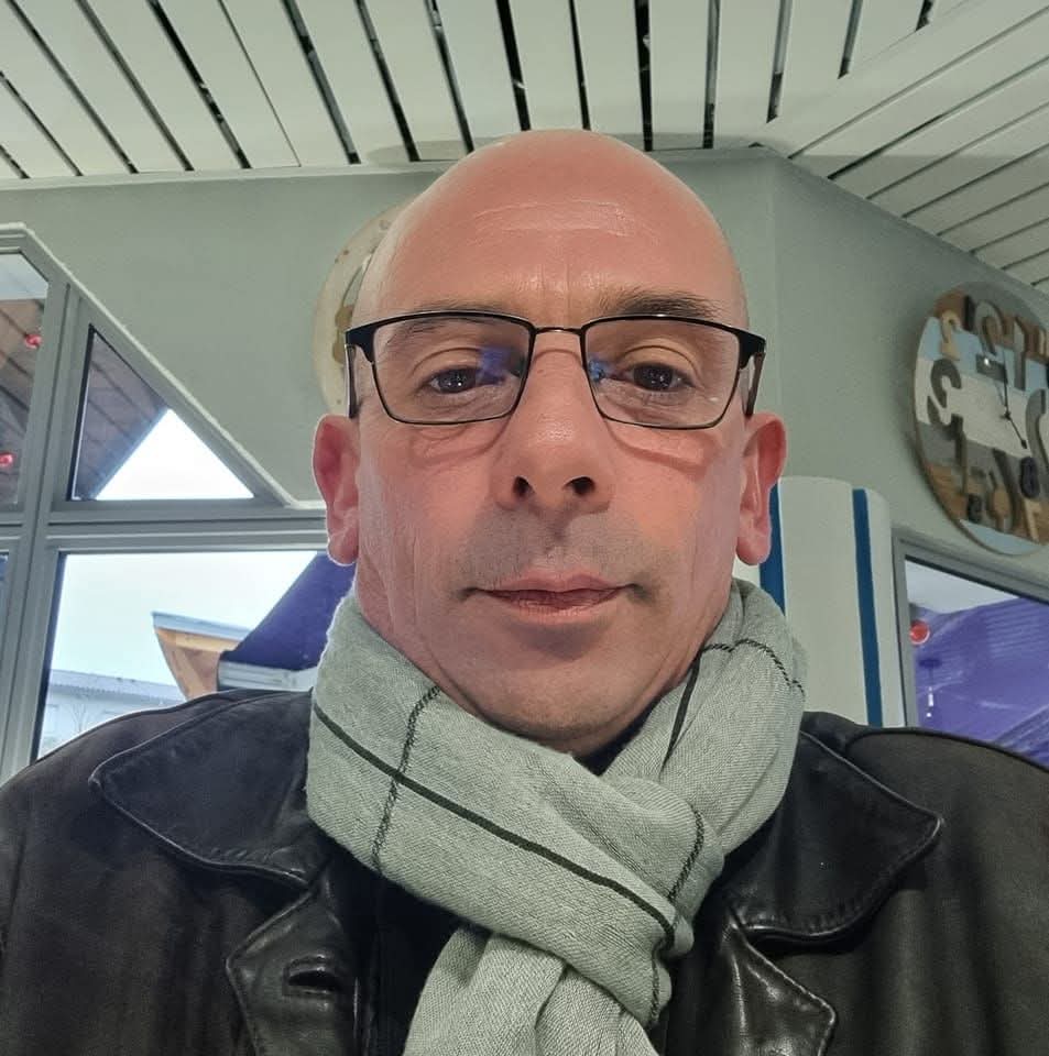 Profilo di Romeu, 48 anni, Scopamicizi a Camerata Picena