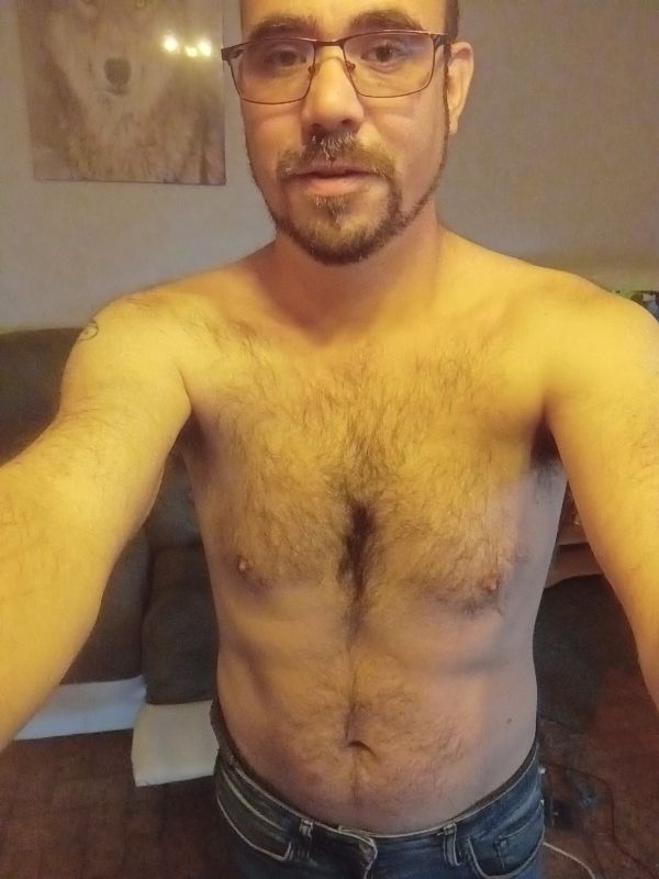 Profilo di Tadensz, 38 anni, Scopamicizi a Arzano