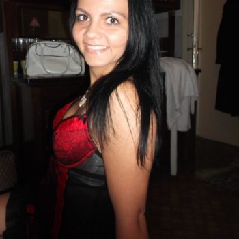 Profilo di Katlyne, 35 anni, Scopamicizi a Trofarello