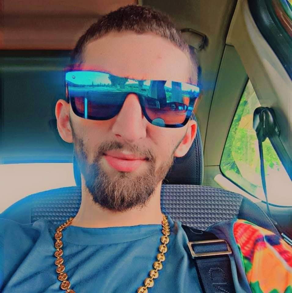 Profilo di Kealan, 27 anni, Scopamicizi a Alberobello
