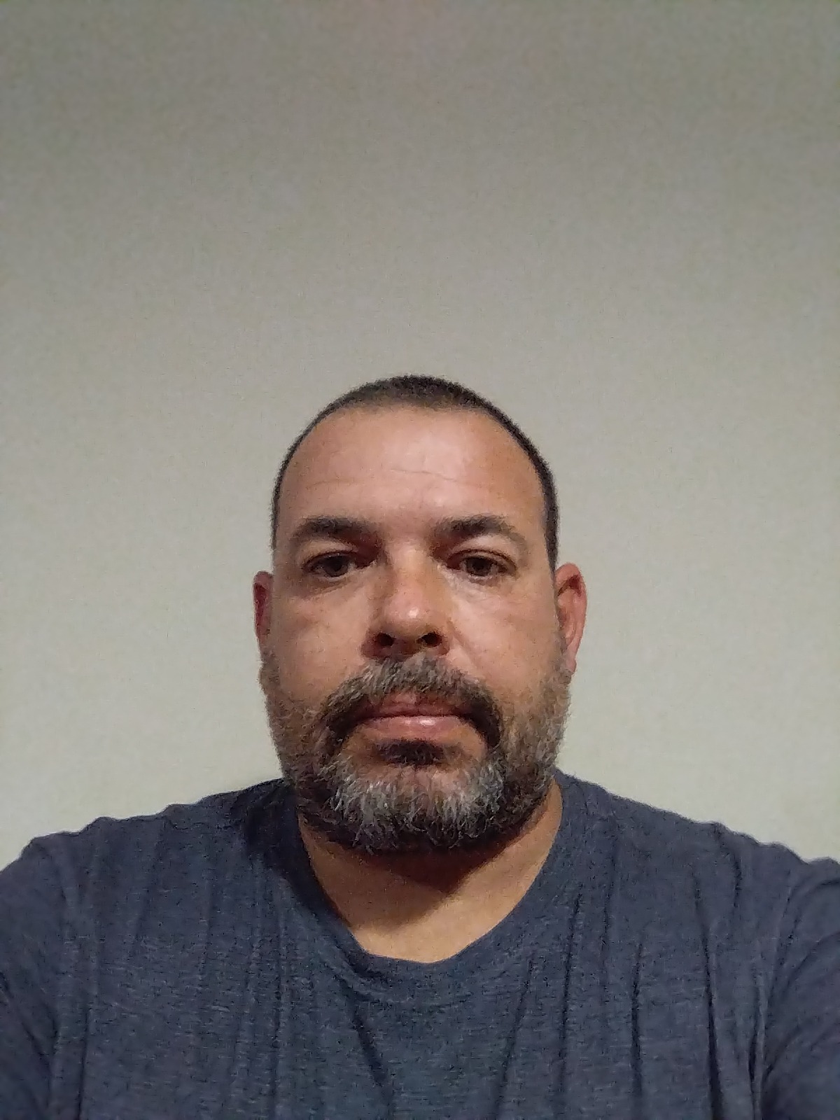 Profilo di Laouenan, 48 anni, Scopamicizi a Brentonico