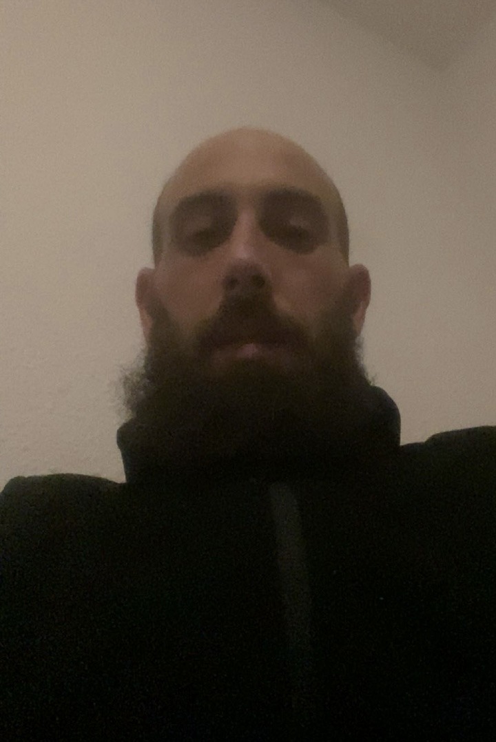 Profilo di Gokmen, 39 anni, Scopamicizi a Bellante
