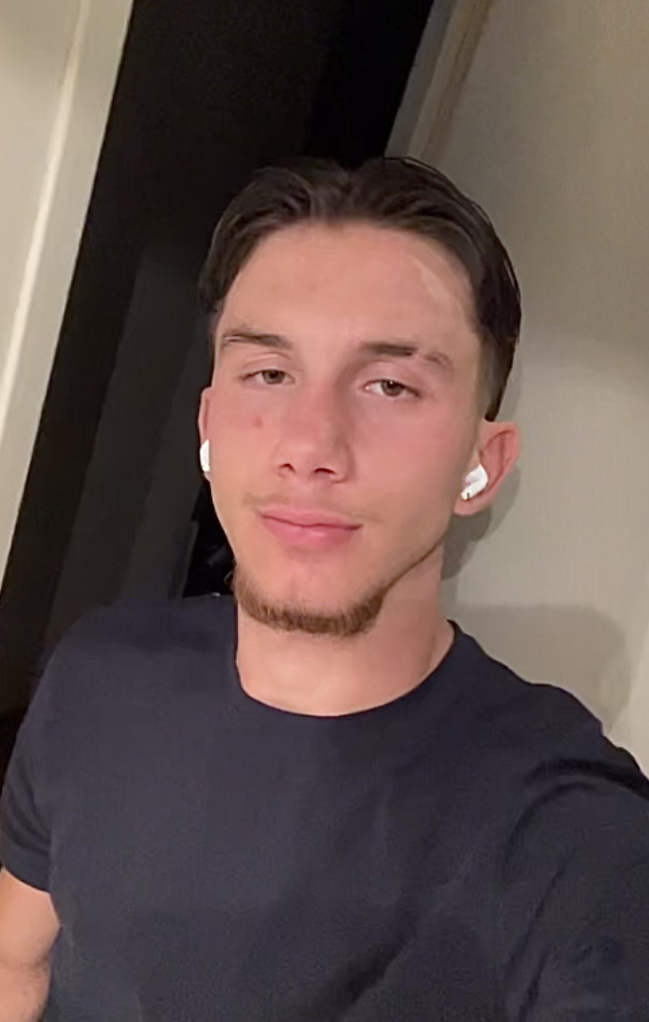 Profilo di Lenaik, 20 anni, Scopamicizi a Alessano