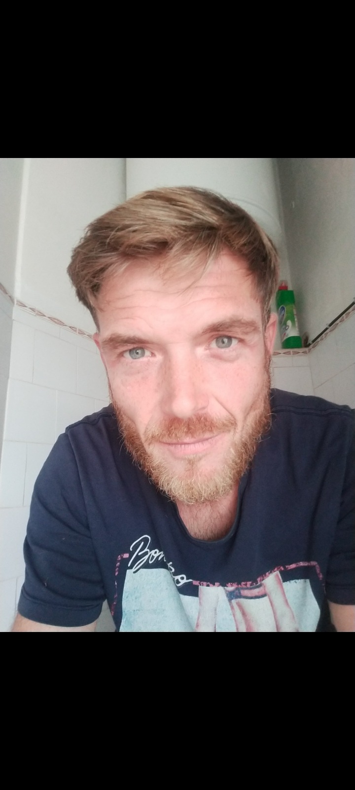 Profilo di Gweltaz, 38 anni, Scopamicizi a Arsita