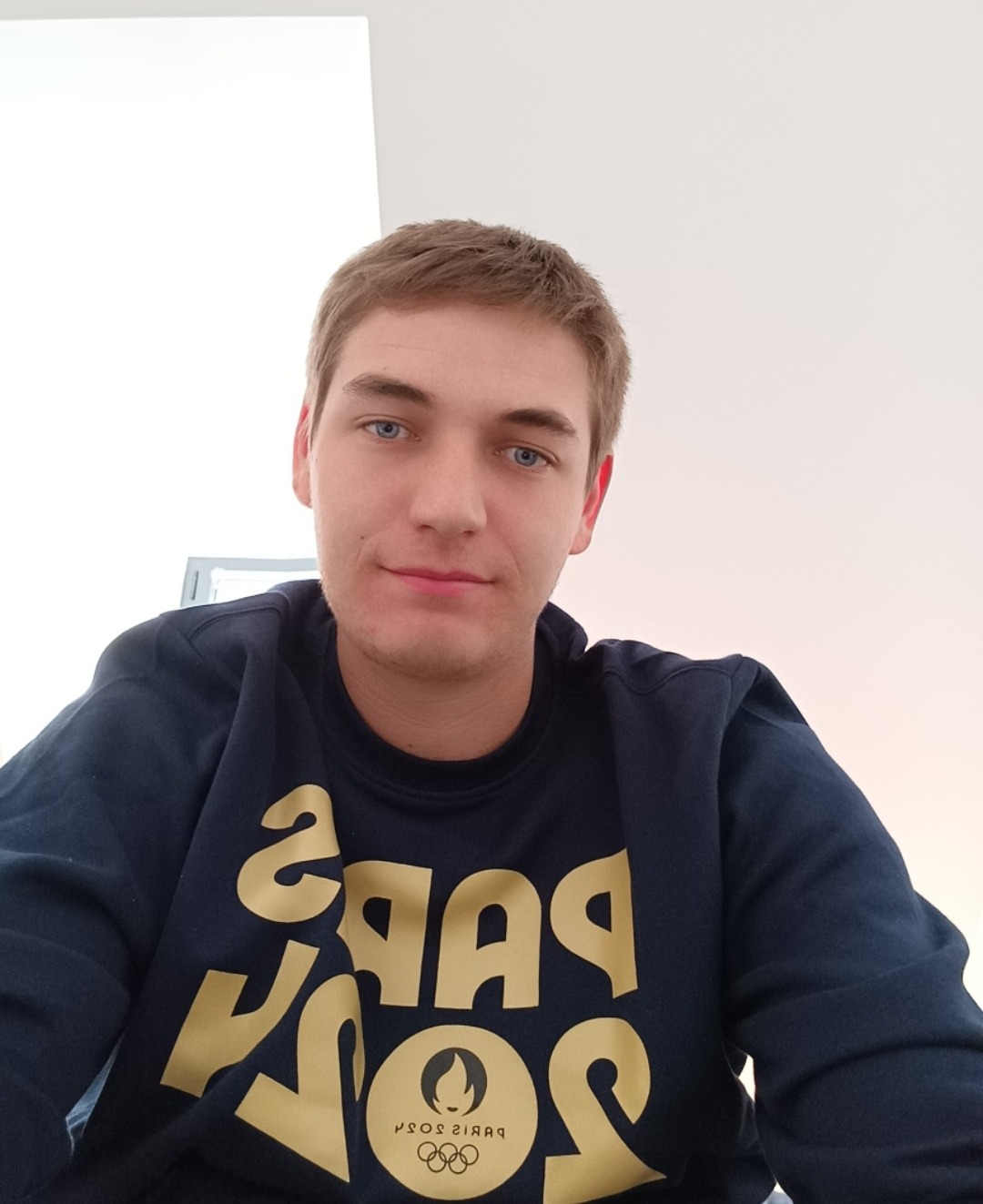 Profilo di Tanis, 22 anni, Scopamicizi a Bella