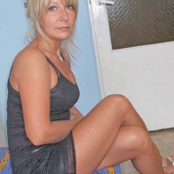 Profilo di Rogine, 42 anni, Scopamicizi a Settimo Rottaro