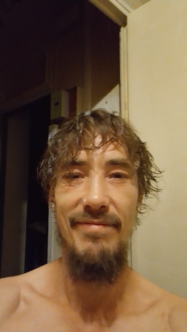 Profilo di Elyjah, 37 anni, Scopamicizi a Albera Ligure