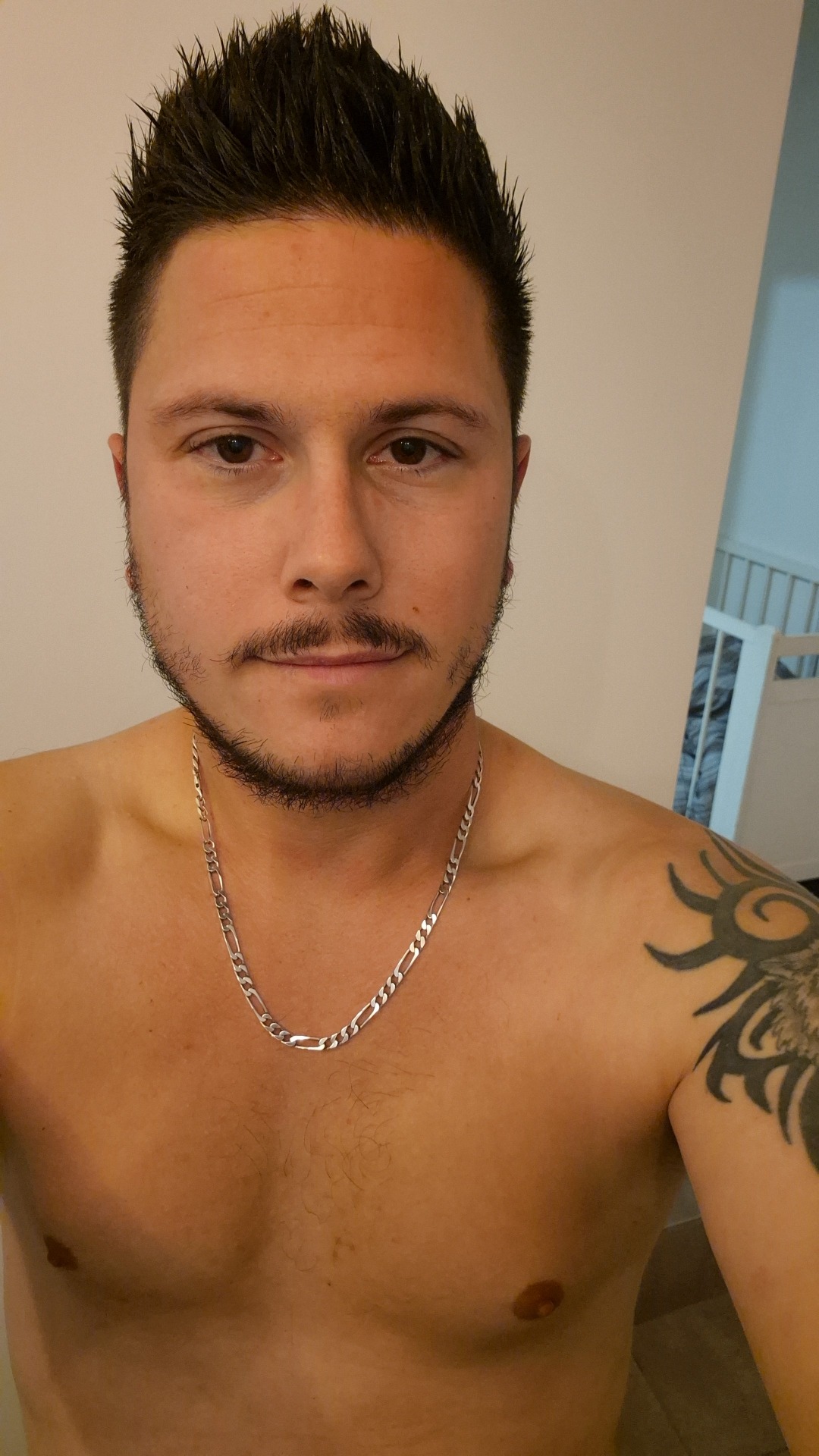 Profilo di Youssaf, 33 anni, Scopamicizi a Aprilia