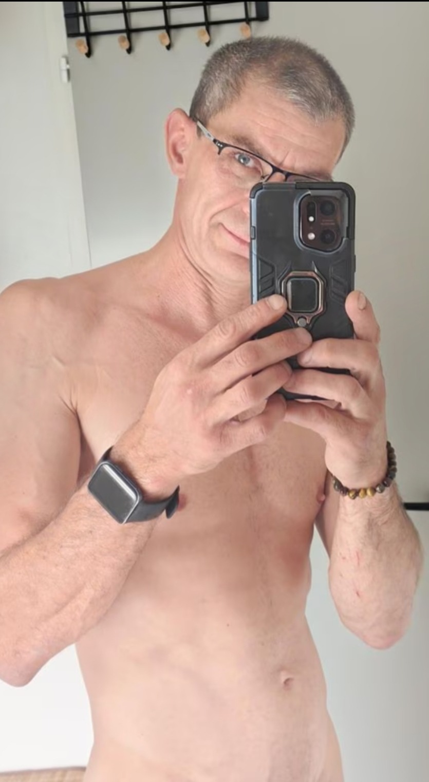 Profilo di Ihsane, 49 anni, Scopamicizi a Angrogna